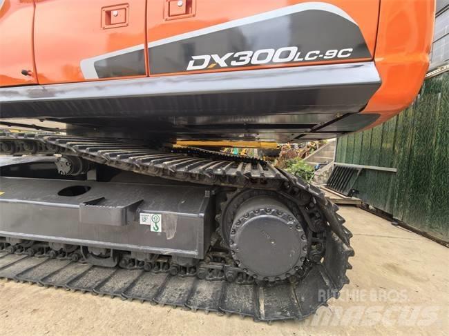 Doosan DX 300 LC Bageri guseničari