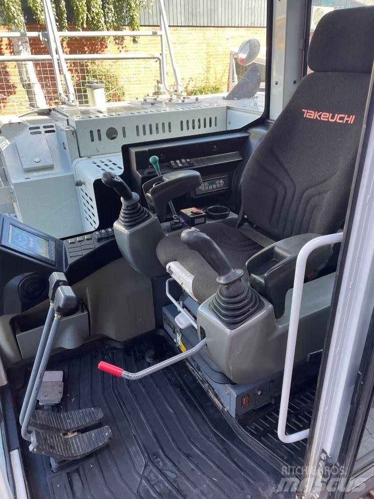 Takeuchi TB2150 Bageri guseničari