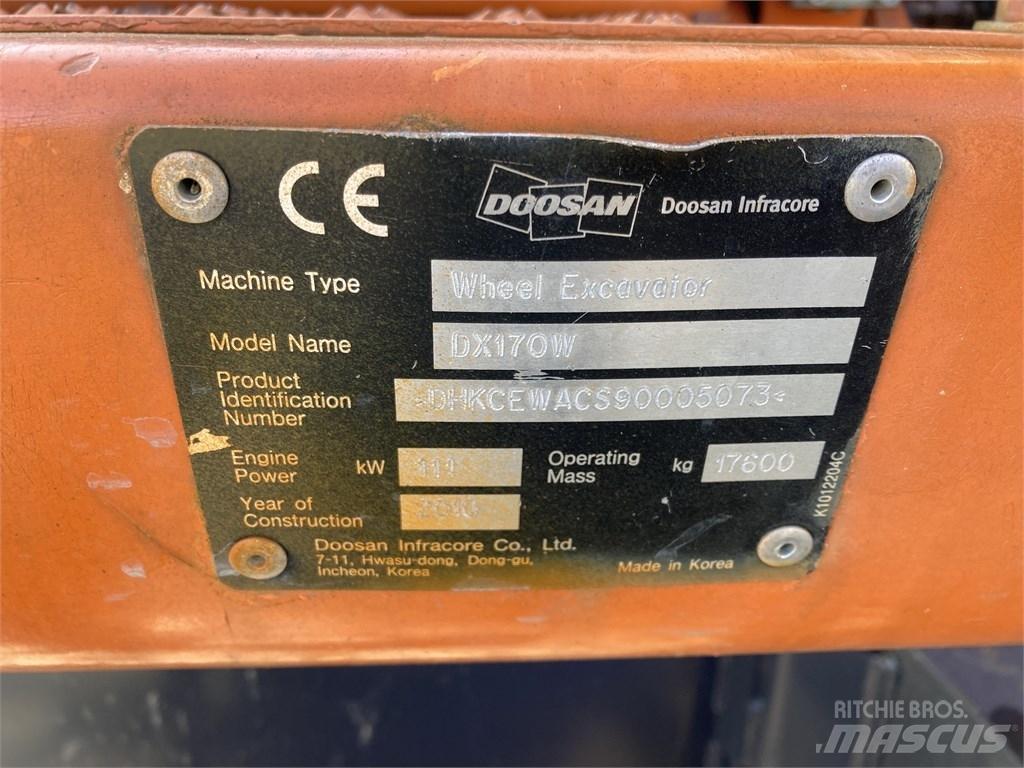 Doosan DX 170 W Bageri točkaši