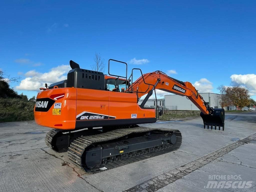 Doosan DX225LC-7 Bageri guseničari