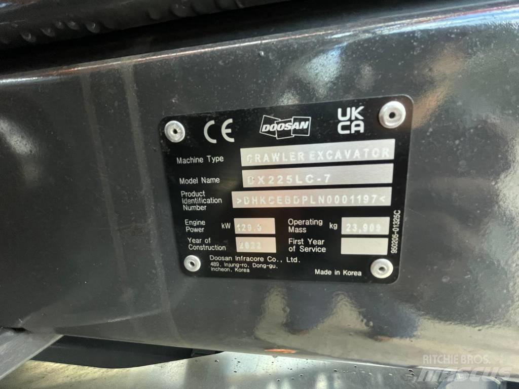Doosan DX225LC-7 Bageri guseničari
