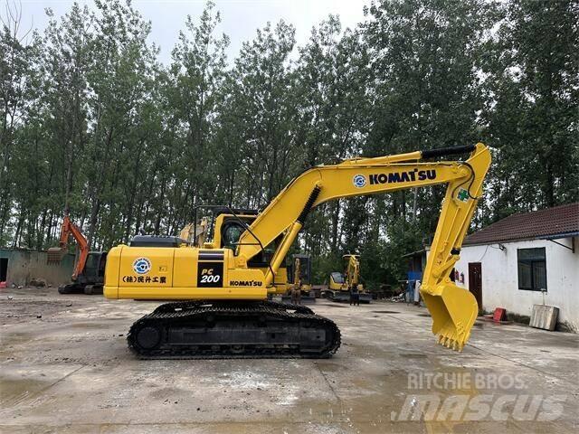Komatsu pc200-8 Bageri guseničari