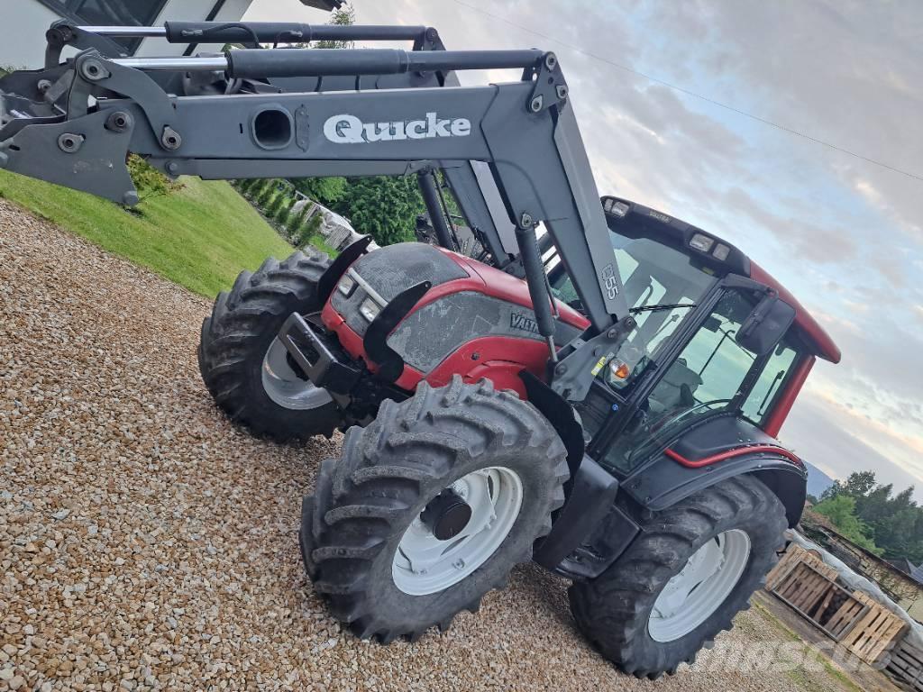 Valtra N 121 Traktori