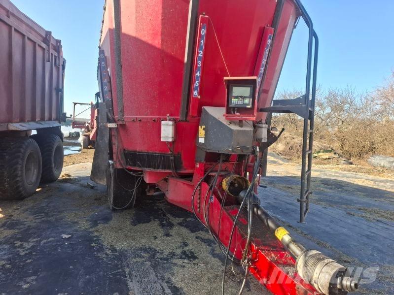 JF FEEDER VM 38 Hranilice za živinu