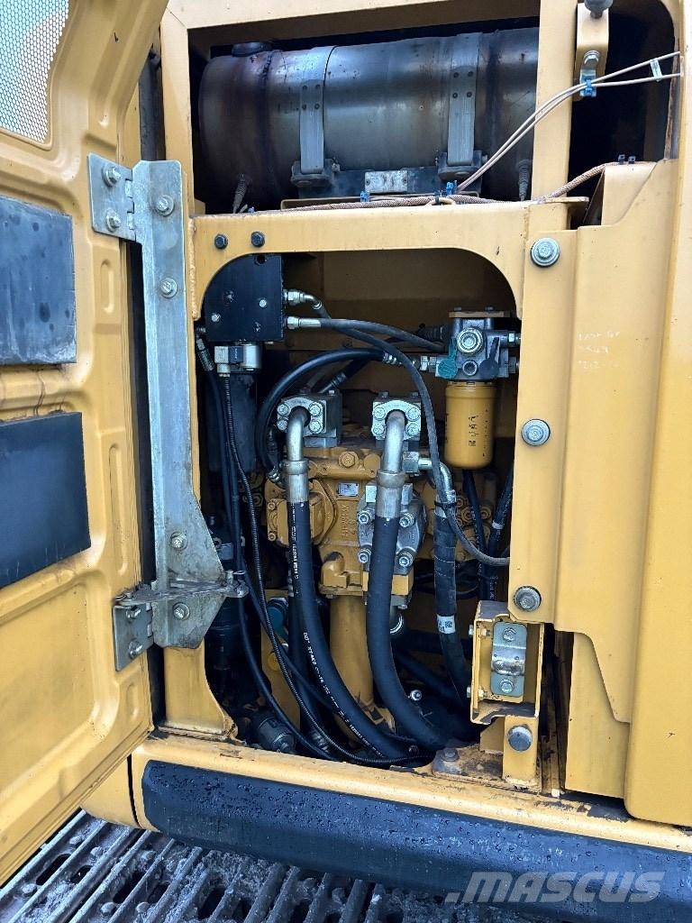 CAT 320ERR Bageri guseničari