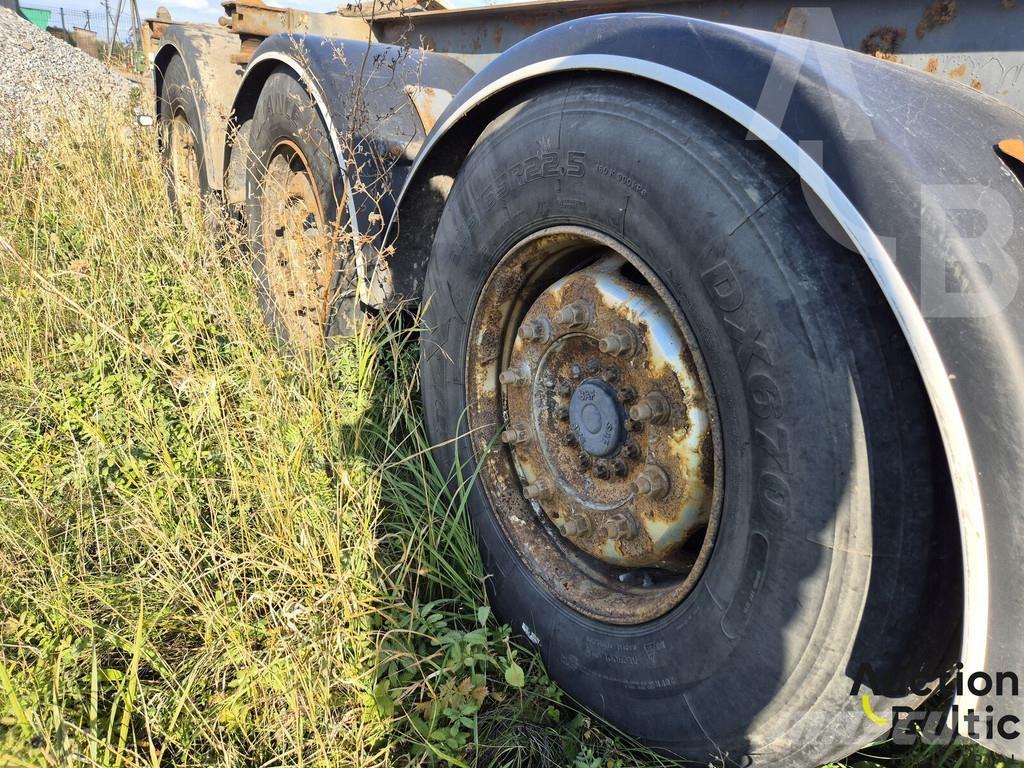 Renders N3ST31L Poluprikolice sa ciradom