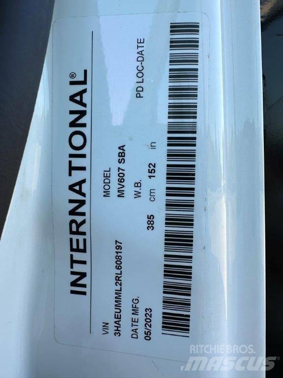 International MV Kiperi kamioni