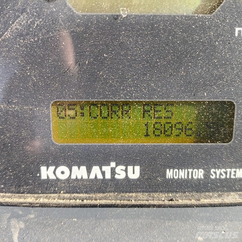 Komatsu D 65 PX-15 Buldožeri guseničari