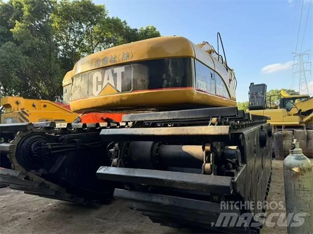 CAT 320 C Polovni amfibijski bageri