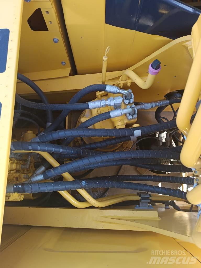 Komatsu PC 200 Bageri guseničari