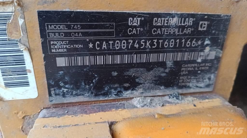 CAT 745 Zglobni damperi