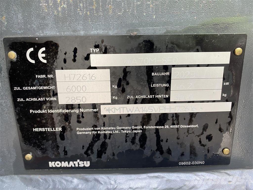 Komatsu WA70M-8EO Višenamenski utovarivači