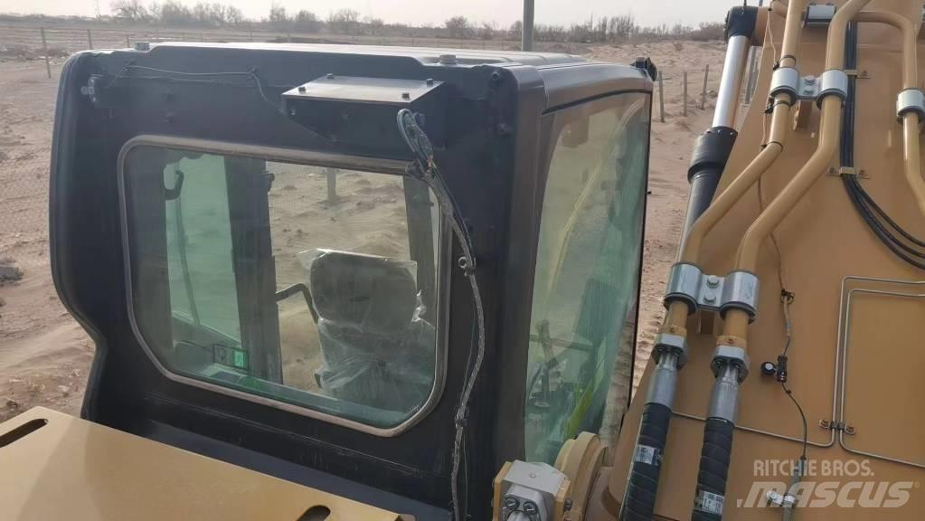 CAT 2022 CAT 350 Bageri točkaši