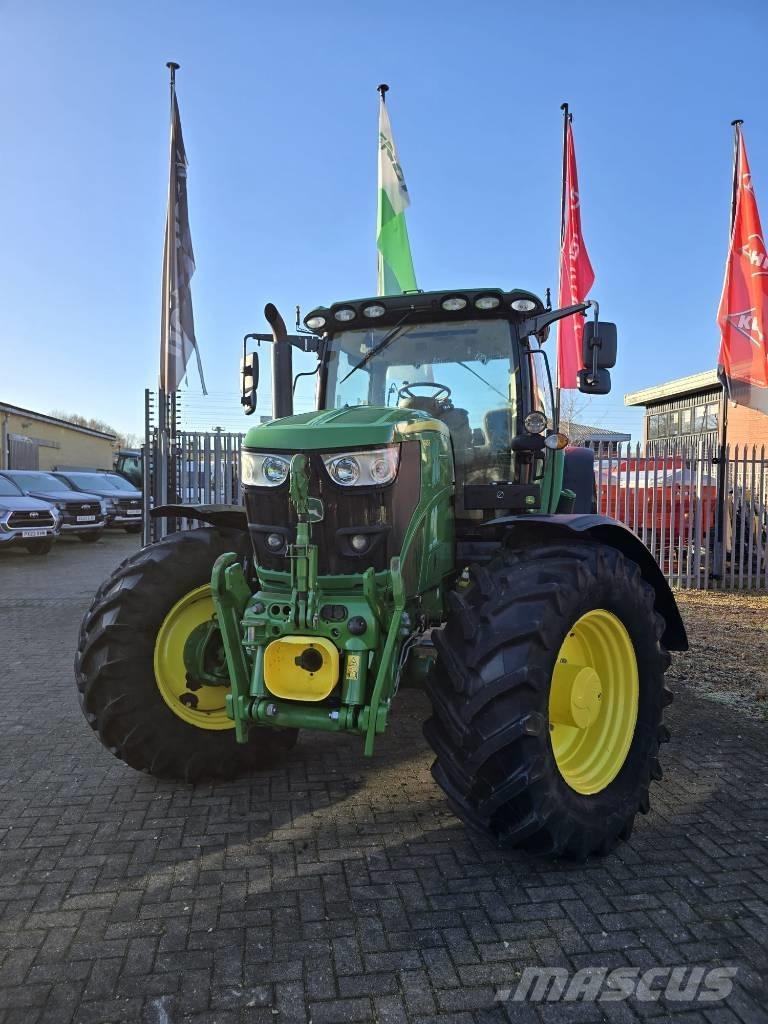 John Deere 6145 R Traktori