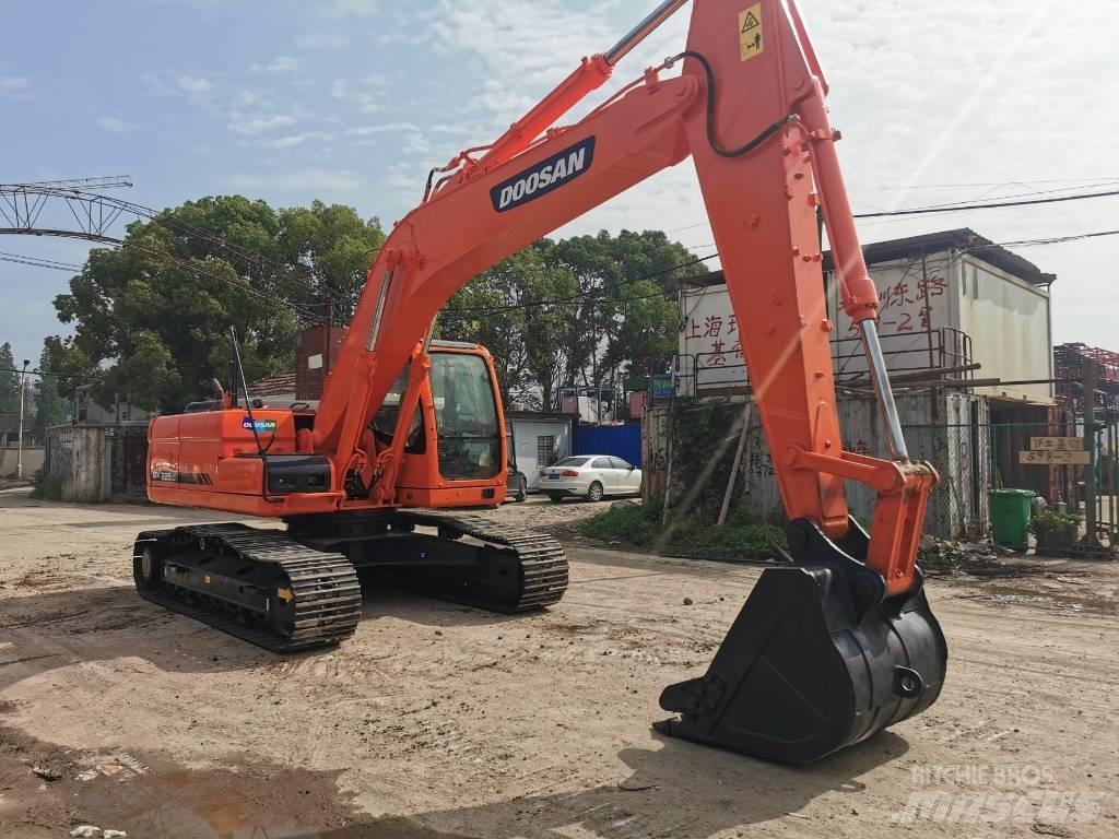 Doosan DH 225 LC-7 Bageri guseničari