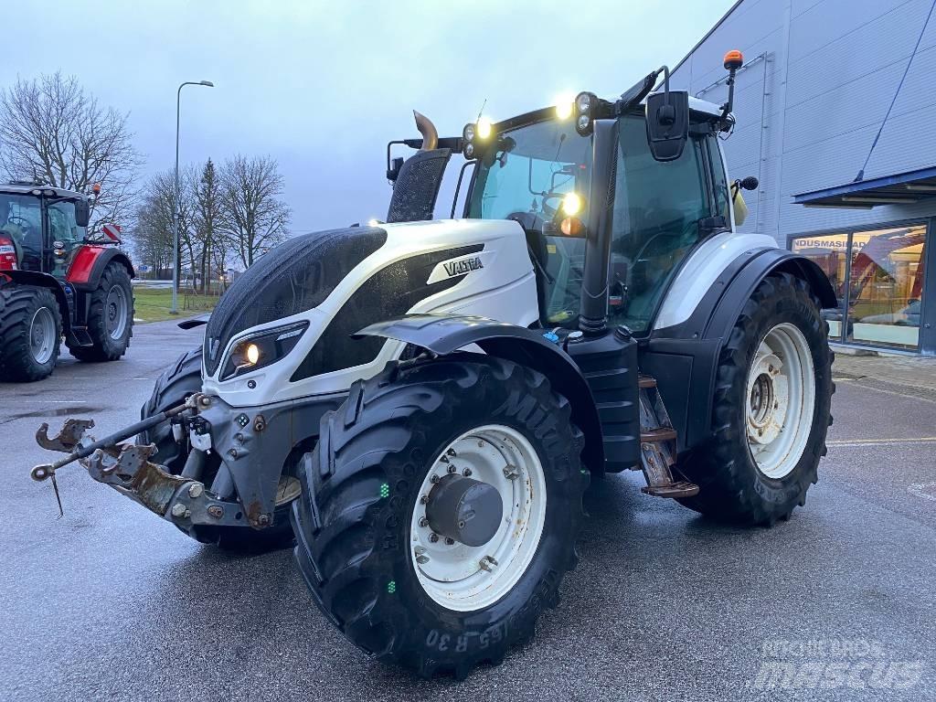 Valtra T 254 V Traktori