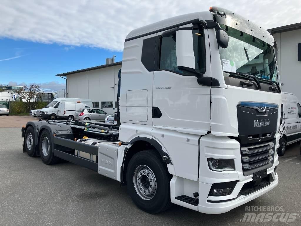 MAN TGX 26.520 Rol kiper kamioni sa kukom za podizanje tereta