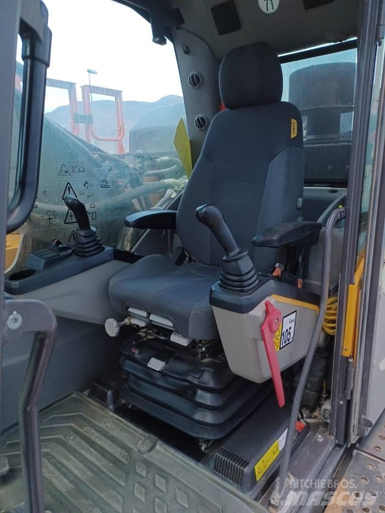 Volvo EC 380 EL Bageri guseničari