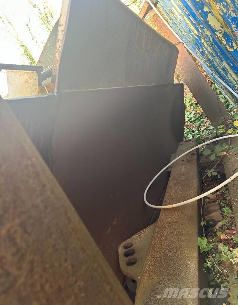 Liebherr PR 736 LGP Buldožeri guseničari