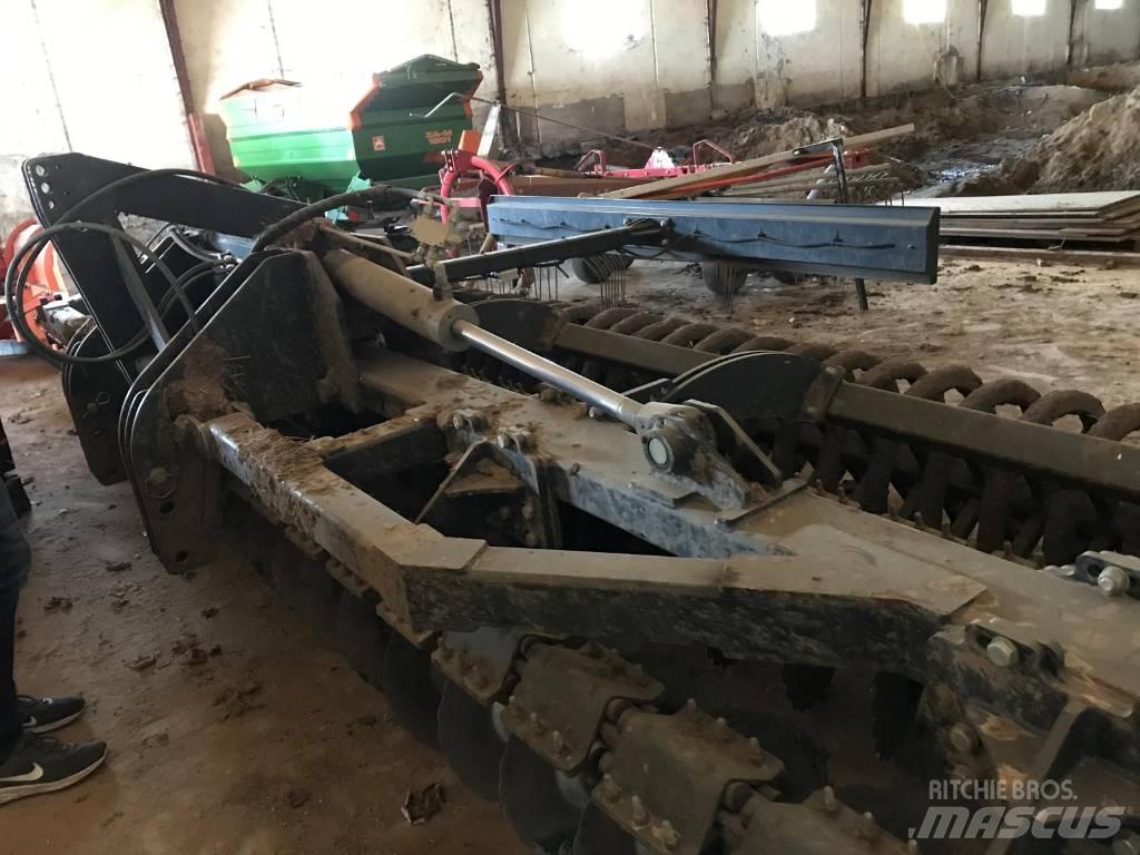 Inter-Tech 4 M fast Tanjirače