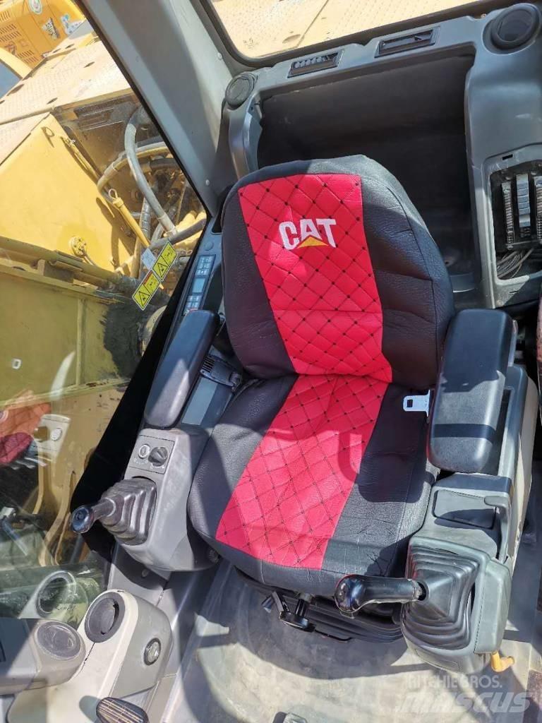 CAT 320 D Bageri guseničari