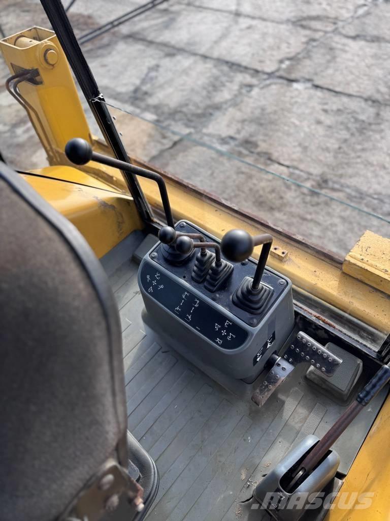 CAT 428 C Rovokopači