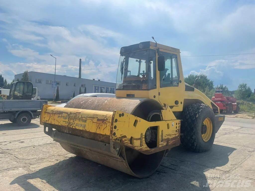 Bomag BW213 DH-4 Valjci sa jednim bubnjem