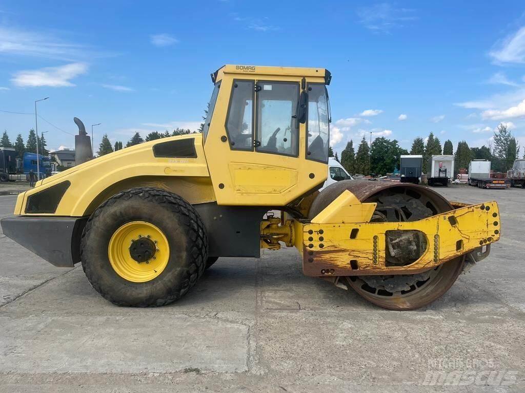 Bomag BW213 DH-4 Valjci sa jednim bubnjem