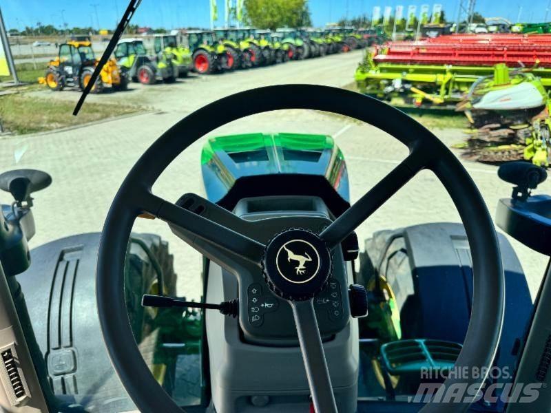 John Deere 7215 Traktori