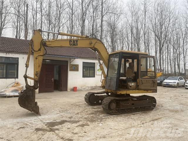 CAT E70B Bageri guseničari