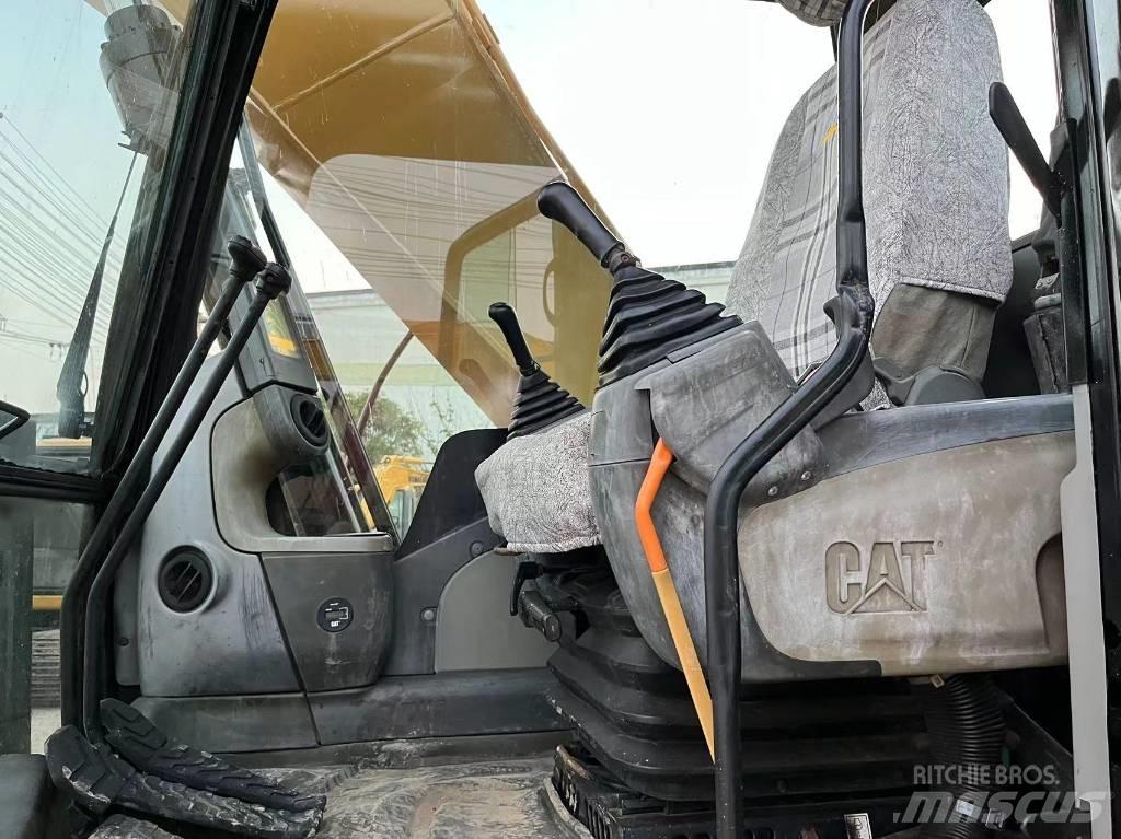 CAT 320 D Bageri guseničari