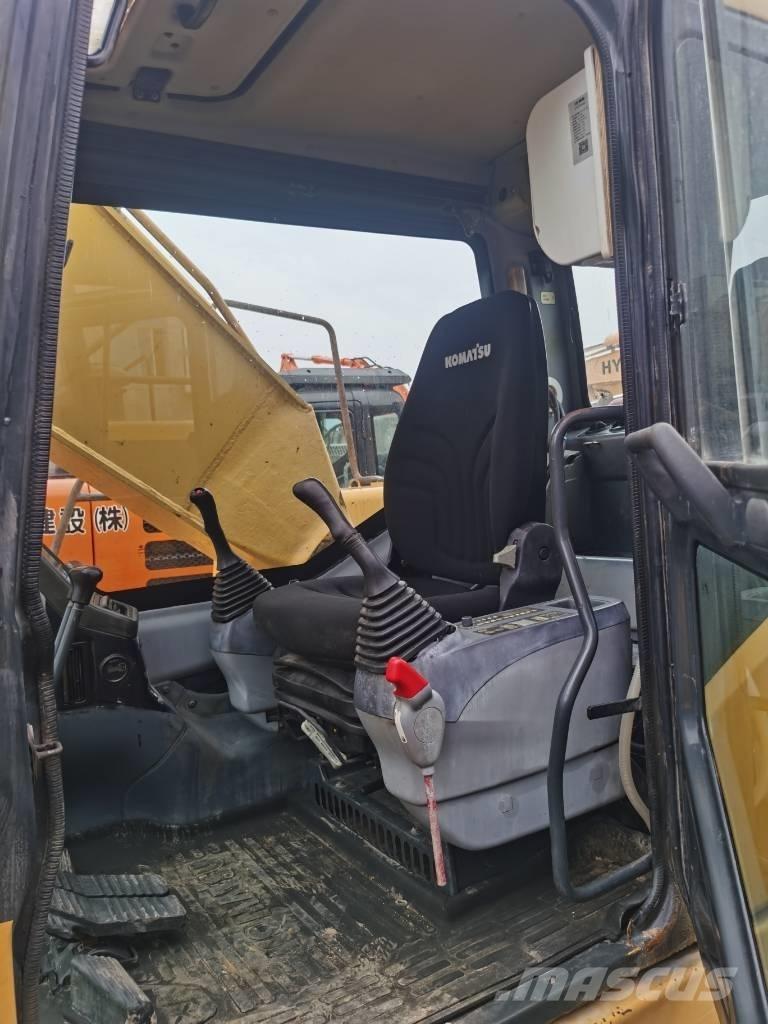 Komatsu PC200-7 Bageri guseničari