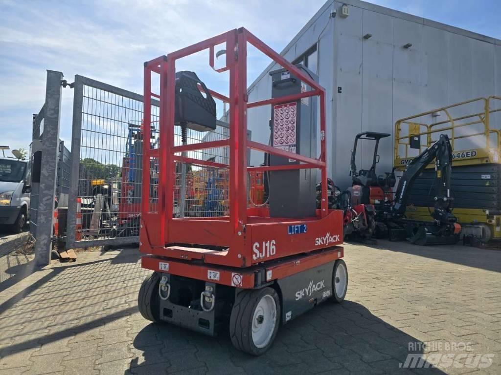 SkyJack SJ 16 Jarbolne penjajuće platforme