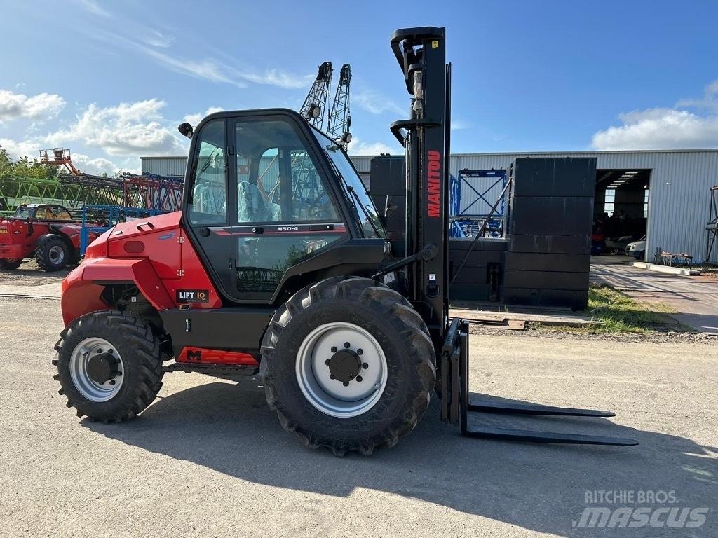 Manitou M 30.4 Vanterenski viljuškar