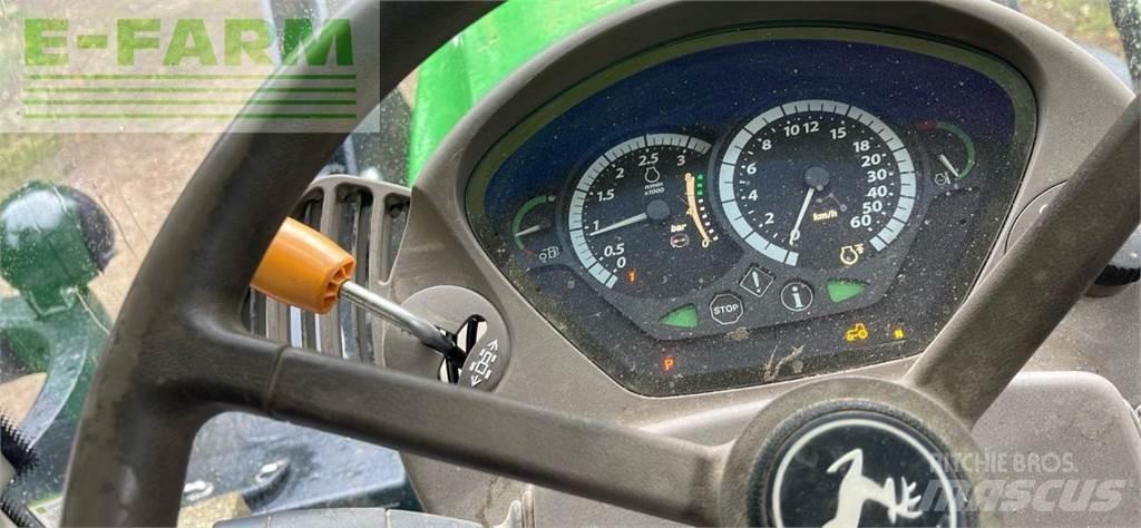 John Deere 6130R Traktori