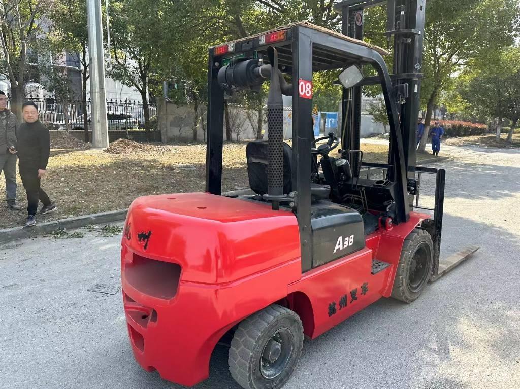 Hangcha A38 Dizelski viljuškari