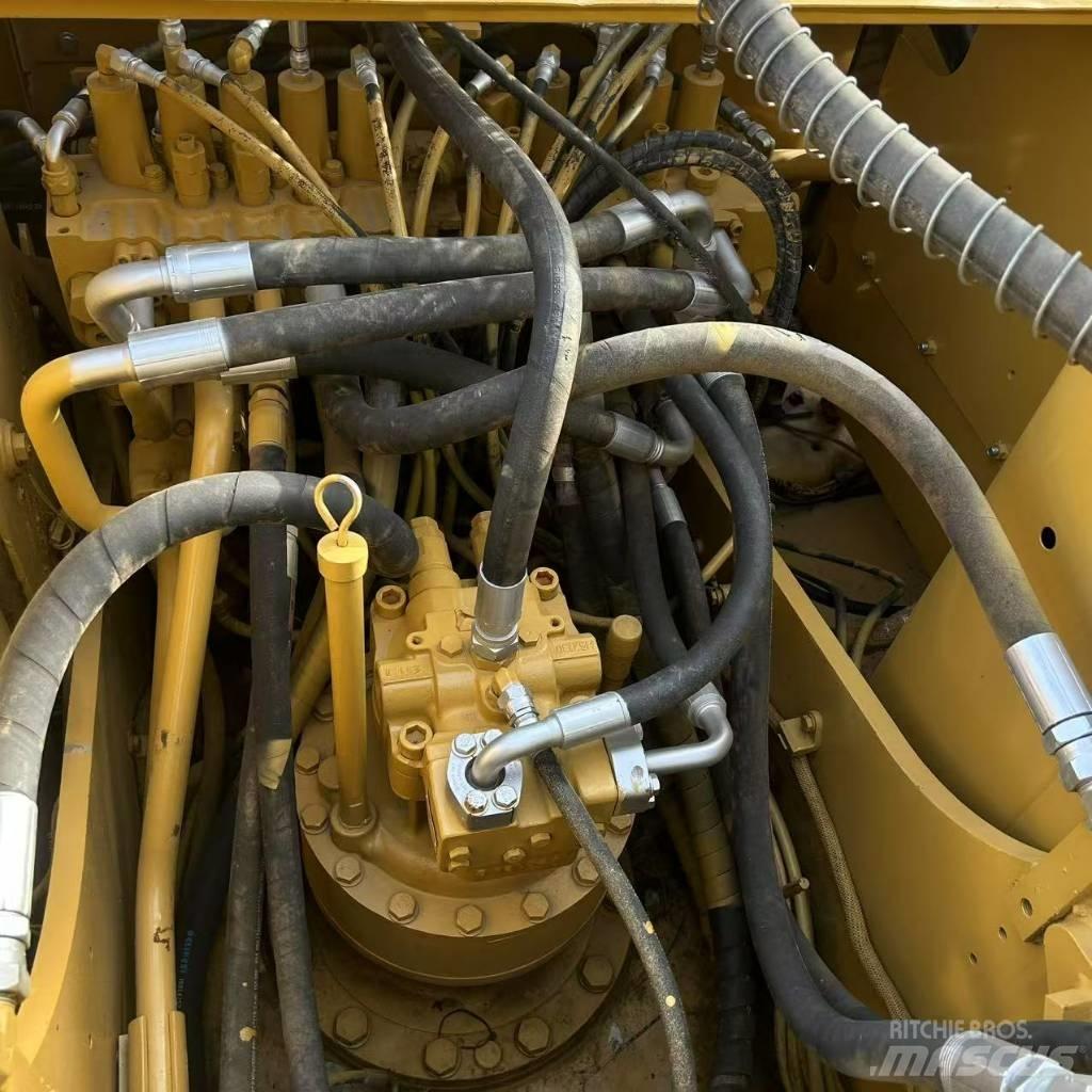 CAT 320 C Bageri guseničari