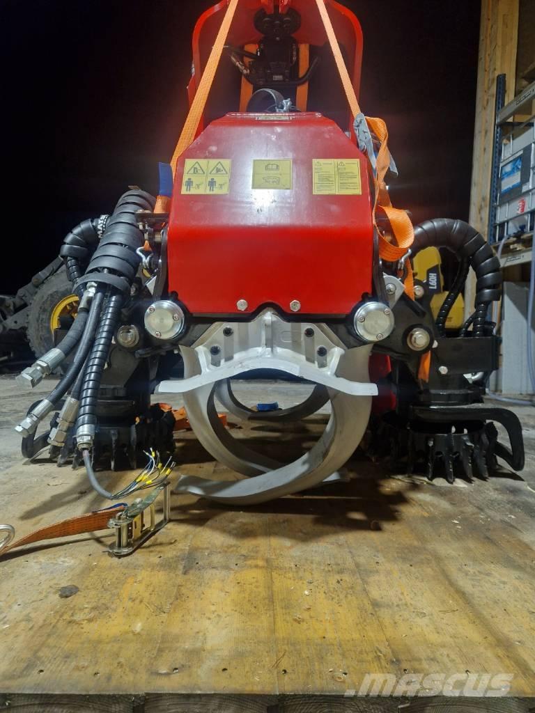 Komatsu C 144 Glave za kombajne