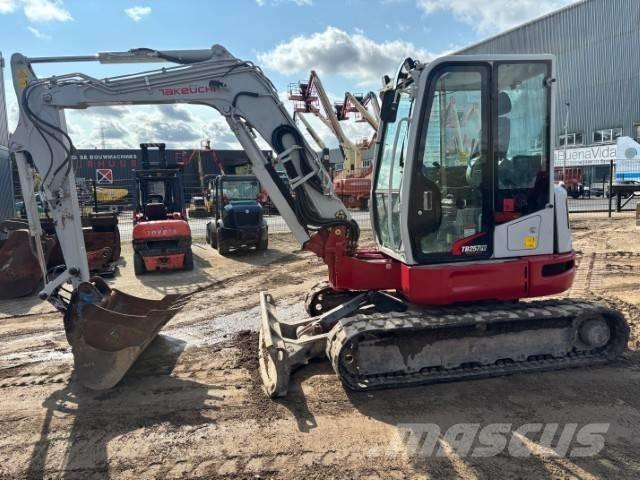 Takeuchi TB 257 FR Mini bageri < 7t