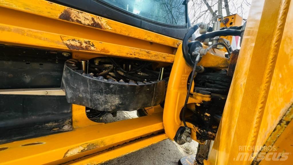 JCB 4 CX Rovokopači