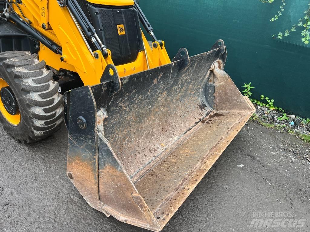 JCB 3 CX Rovokopači