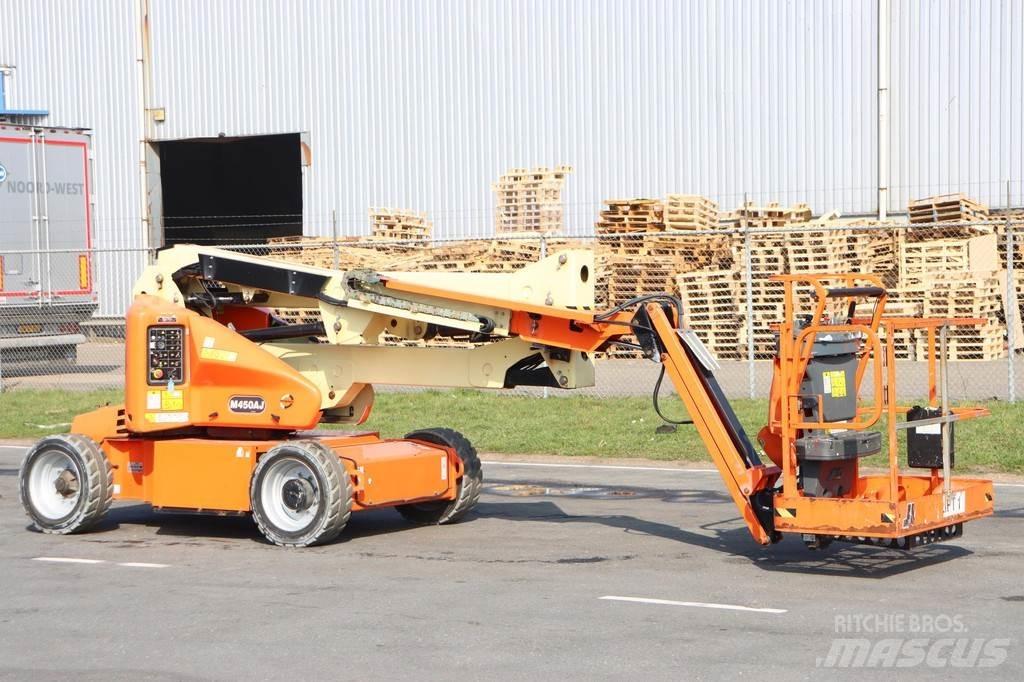 JLG M450AJ Zglobne podizne platforme