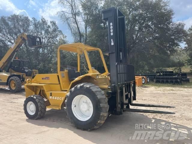 Manitou KD8000 Vanterenski viljuškar