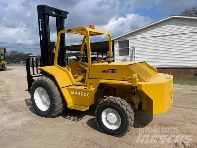 Manitou KD8000 Vanterenski viljuškar