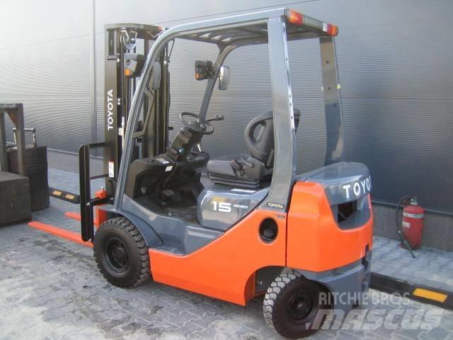 TOYOTA 028FGF15 Plinski viljuškari