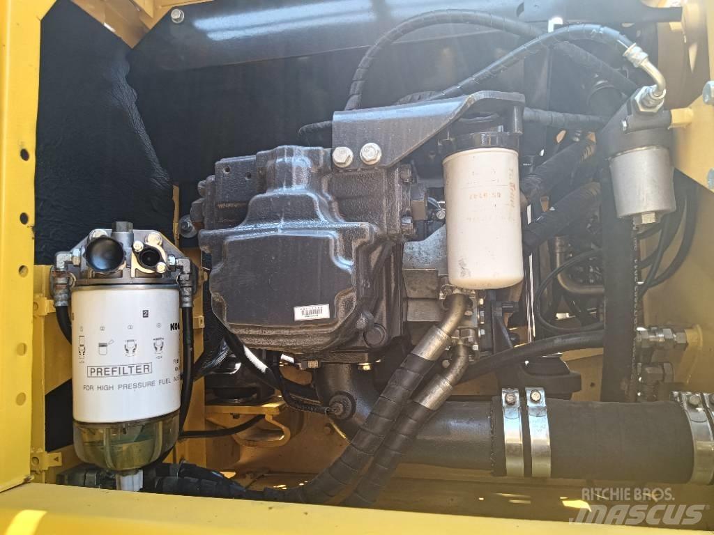 Komatsu PC 220-8 Bageri guseničari
