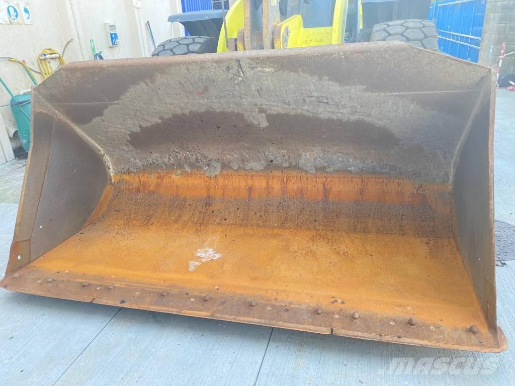 CASE 821G Utovarivači na točkove