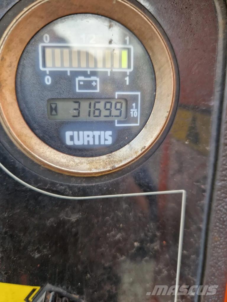 JLG E600 Zglobne podizne platforme