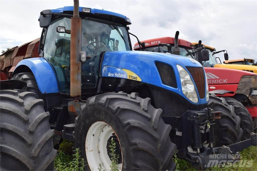 New Holland T 7040 Traktori