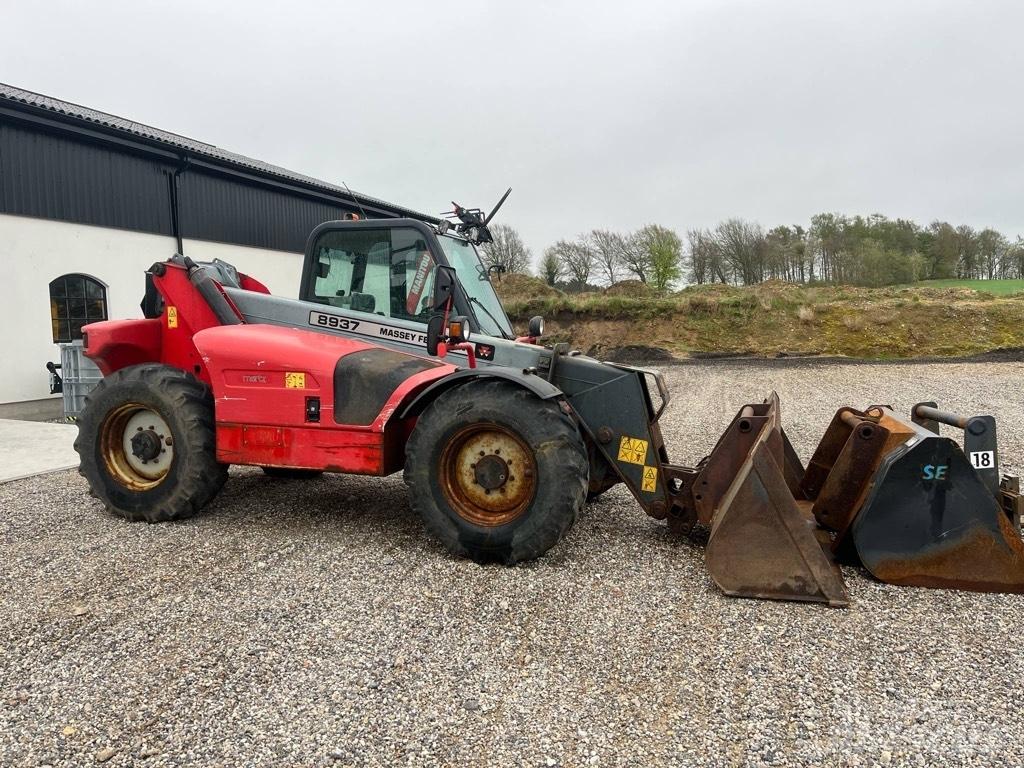 Massey Ferguson 8937 Teleskopski viljuškari